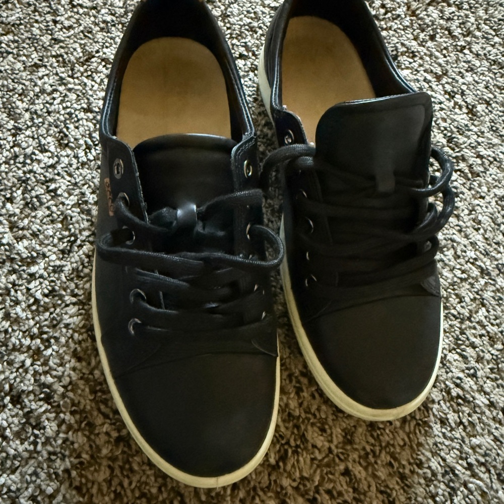 Ecco Women's Black Sneakers with White Soles